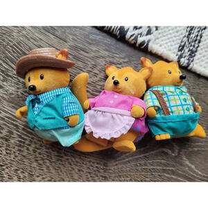 Li'l Woodzeez Fox Family set of 3 doll house‎ figurines toys